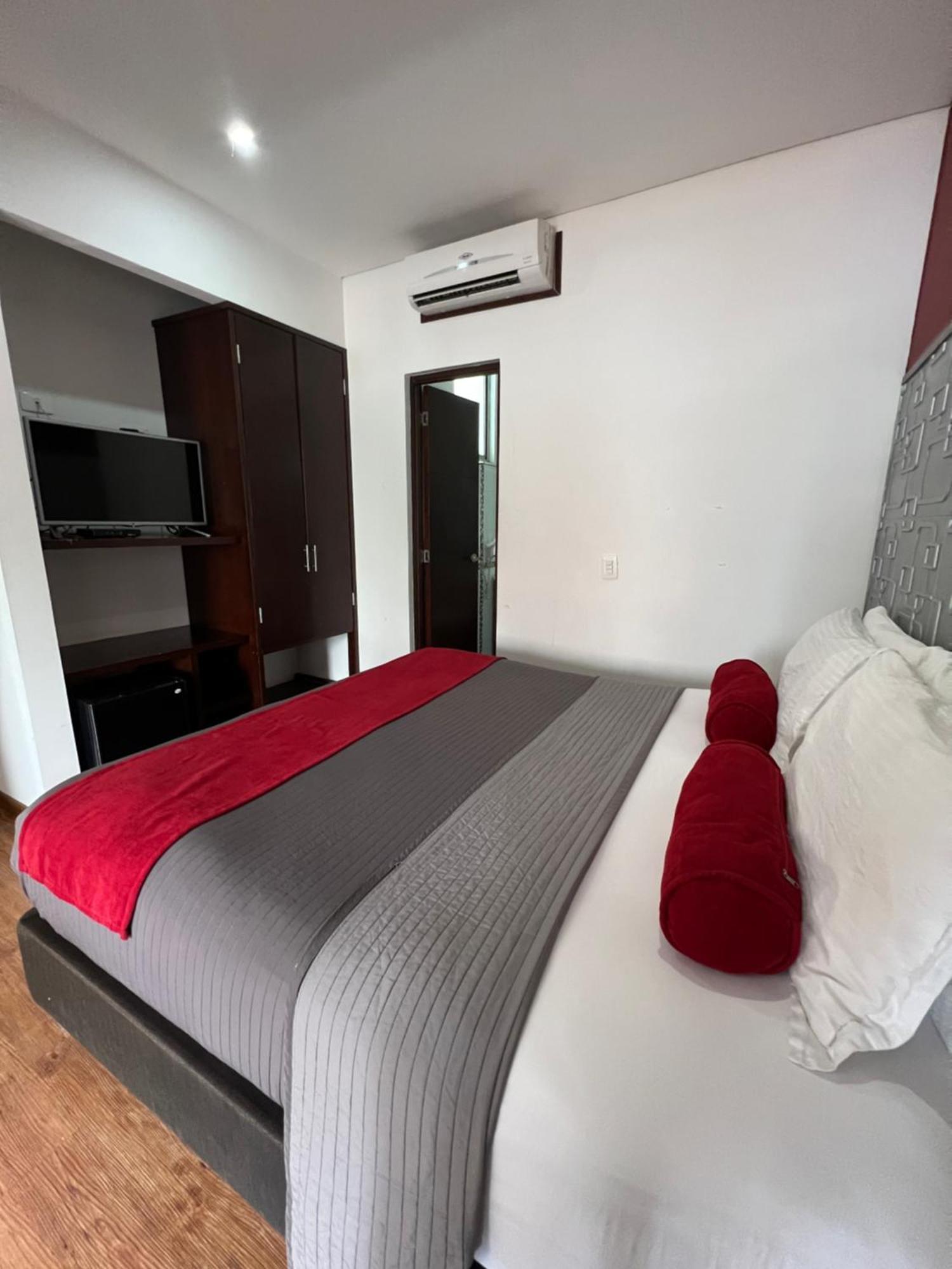 Hotel Florencia Plaza Medellín Buitenkant foto